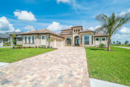 Top exterior paint colors 2026 for Vero Beach